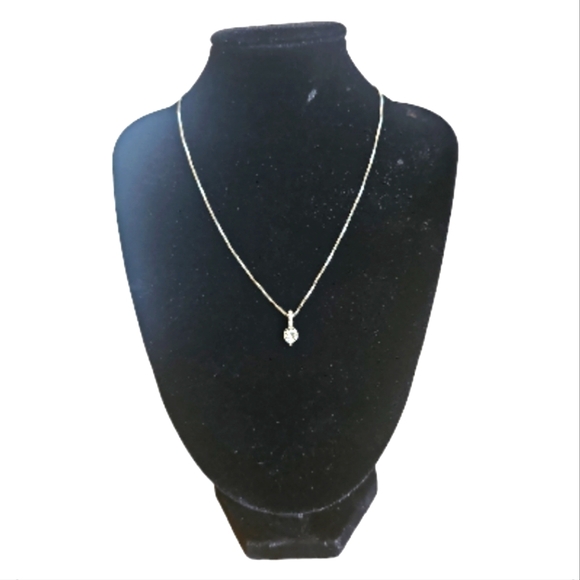 Elegant Silvery Unnatural Diamond Luxurious Necklace.Flash Box Calvicle Chain. - Picture 2 of 6